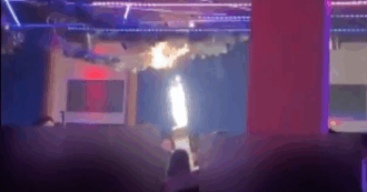 Copertina di Violenze, candele pirotecniche come a Crans-Montana e incendi al soffitto: chiuse due discoteche a Crema e Cremona