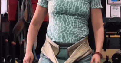 Copertina di Federica Pellegrini criticata sui social per gli allenamenti in palestra al settimo mese di gravidanza, lei replica: “Li faccio tenendo conto di 3 cose specifiche”