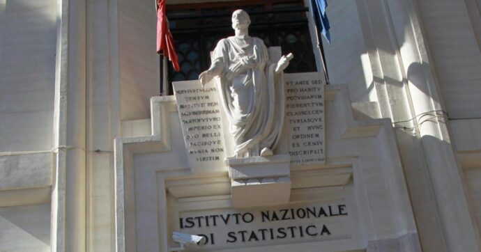 Copertina di Come difendere la democrazia raccontando verità sui numeri