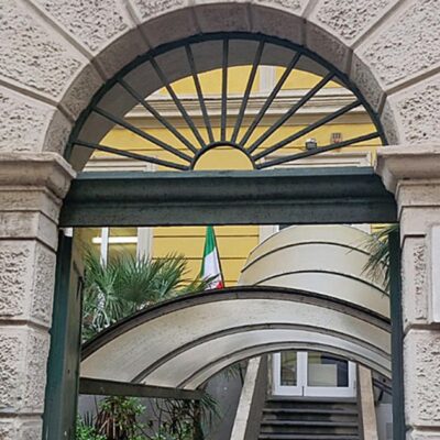 Copertina di Quando Zouhair Atif disse “mi piacerebbe uccidere una persona”. Il padre: “Voglio chiedere scusa, il coltello non lo ha preso a casa”