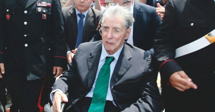 Non solo Vannacci: contro Salvini pure il Patto per il Nord benedetto da Bossi