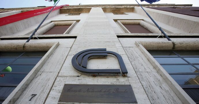 Cnr, il  Consiglio scientifico boccia il riassetto del presidente “commissario”: “Non ci ha consultato”