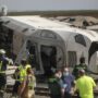 Copertina di Treni deragliati in Spagna, “tra le ipotesi un giunto saltato dei binari”. Ministro dei Trasporti: “Incidente estremamente strano”