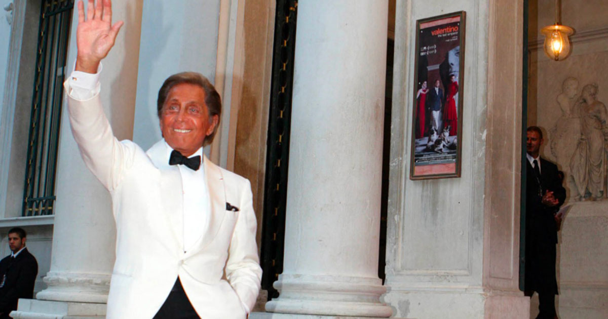 Morto Valentino, l’addio della politica e del mondo dello spettacolo. Mattarella: “Il mondo della moda gli deve grandi intuizioni e splendide creazioni”