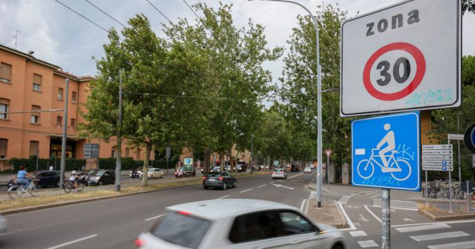 Il Tar annulla il provvedimento del Comune di Bologna che ha istituito la Città a 30 km/h