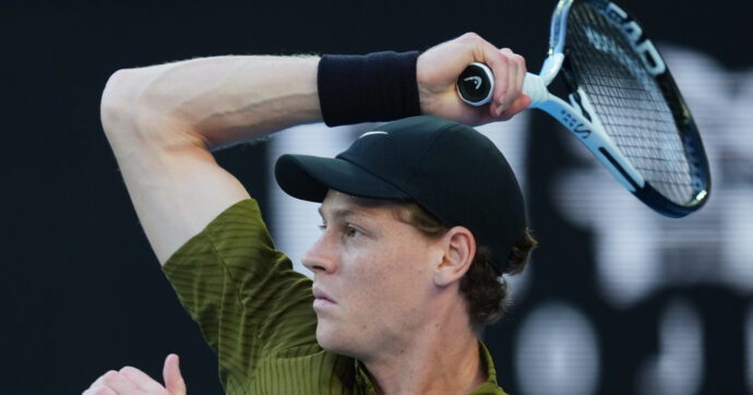 Australian Open, Sinner domina e Gaston si ritira: “Mi dispiace, non è così che volevo vincere. Mi sento pronto, ho lavorato molto”