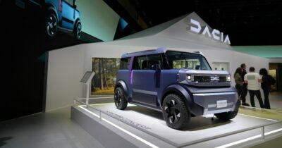 Copertina di Dacia nel 2025: +3,1% e 697 mila auto vendute. Privati ancora centrali