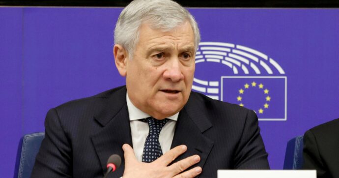 Copertina di Giustizia, ok della destra: meno sequestri dei telefoni e prescrizione