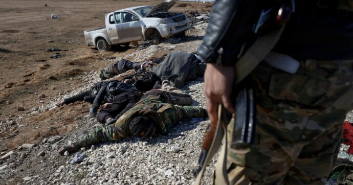 Siria, gli Stati Uniti mollano i curdi: “Insieme ai turchi vogliono la fine del Rojava”