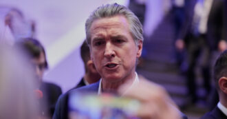 Trump, il governatore Newsom: “E’ un T-Rex, ti divora. Ma i Paesi Ue non si pieghino e smettano di essere complici”