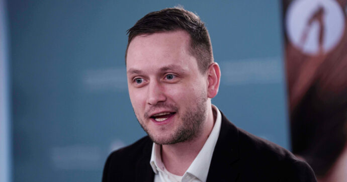 Groenlandia: “Ci prepariamo a un intervento militare Usa. Pronto un team di emergenza con polizia e Comando artico”