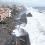 Copertina di I nubifragi devastano il Messinese: voragine si apre sul lungomare di Santa Teresa di Riva