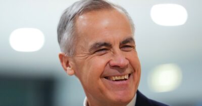 Copertina di “L’ordine mondiale è finito, inizia una realtà brutale. Ecco cosa dobbiamo fare”: il discorso del premier canadese Carney a Davos