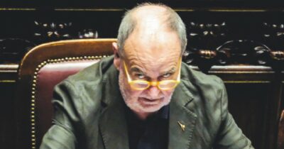 Copertina di Truffa   Calderoli: usa i Lep per la secessione dei ricchi