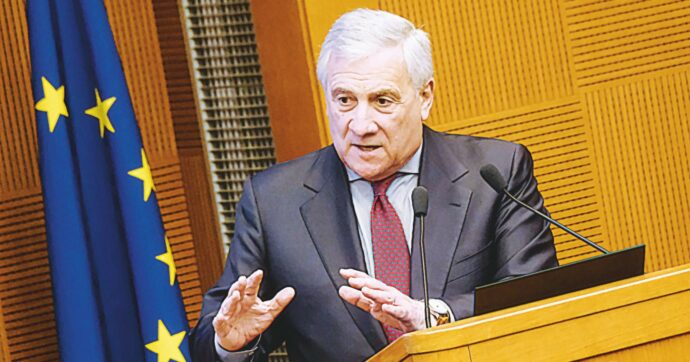 Medici pubblici anche nel privato Forza Italia e Lega: “Basta vincoli”