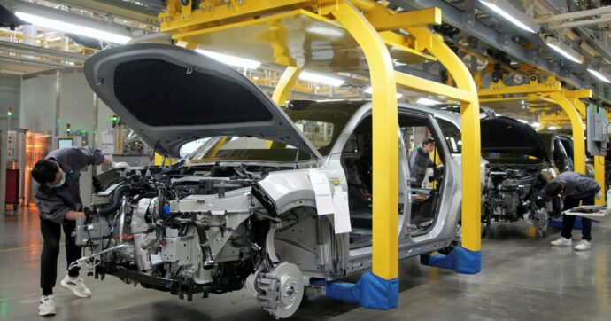 Ancora un boom per le auto cinesi nel 2025 in Italia