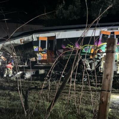 Copertina di Altri due incidenti ferroviari in Spagna: due treni deragliano in Catalogna, un morto e oltre 40 feriti