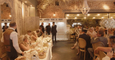 Copertina di La polizia fa irruzione durante la festa di matrimonio e arresta il padre dello sposo: invitati sotto choc, poi l’incredibile scoperta