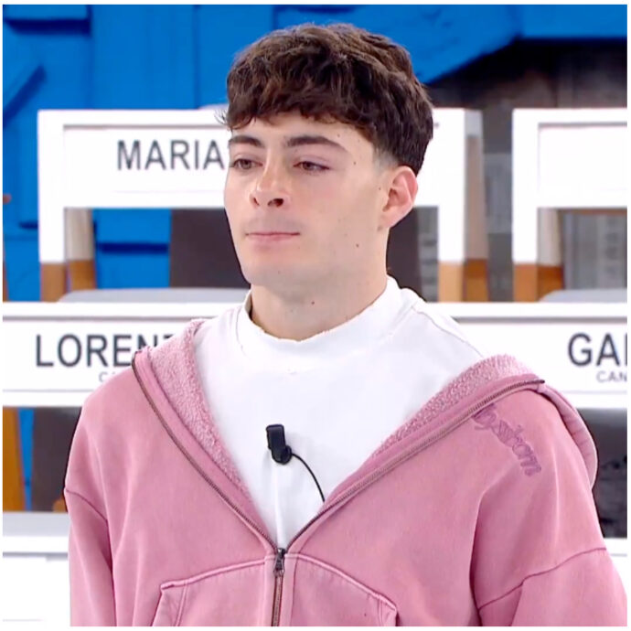 Pierpaolo eliminato da “Amici di Maria De Filippi”. Veronica Peparini commossa lo annuncia al suo ballerino e critica Emanuel Lo: “Ti ha sminuito”