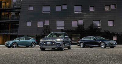 Copertina di Genesis debutta sul mercato italiano. Si comincia quest’anno con modelli elettrici