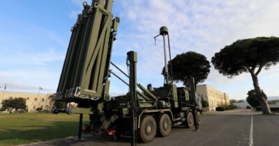 Copertina di Sorpresa: per comprare gli scudi anti-missili Samp-T l’Italia spenderà 2,3 miliardi in più