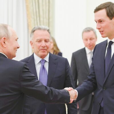 Copertina di Trilaterale per la pace,  i russi insistono: “Fuori dal Donbass gli ucraini”