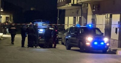 Copertina di Commercialista uccide la moglie e poi si toglie la vita con la stessa pistola. La coppia si stava separando