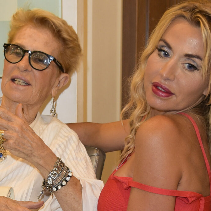 “Jovanotti? Lui e mia figlia Valeria Marini erano piccoli, facevano i camerieri d’estate, un flirt di gioventù. Non mi piace come cantante”: lo rivela Gianna Orrù