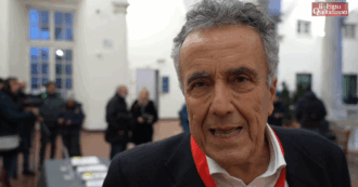 Copertina di “Non ci può essere democrazia se ci sono disuguaglianze”: Barca apre il convegno a Genova. In platea anche Salis e Schlein