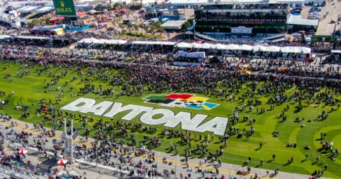 Daytona apre il 2026 endurance, IMSA lancia la sfida del WEC al motorismo sportivo