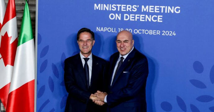 Afghanistan, gli sms di Crosetto a Rutte dopo le accuse di Trump: “Ricordagli i caduti italiani”