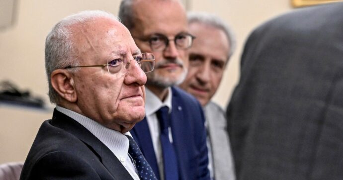 E De Luca si pentì di aver cacciato  il direttore dell’Asl