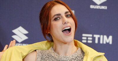 Copertina di “Da bimba tagliavo il grembiule in piccole strisce e poi le gettavo nei bagni della scuola allagandoli. Bevevo acqua gassata per vederla uscire a fiotti dal naso”: così Miriam Leone