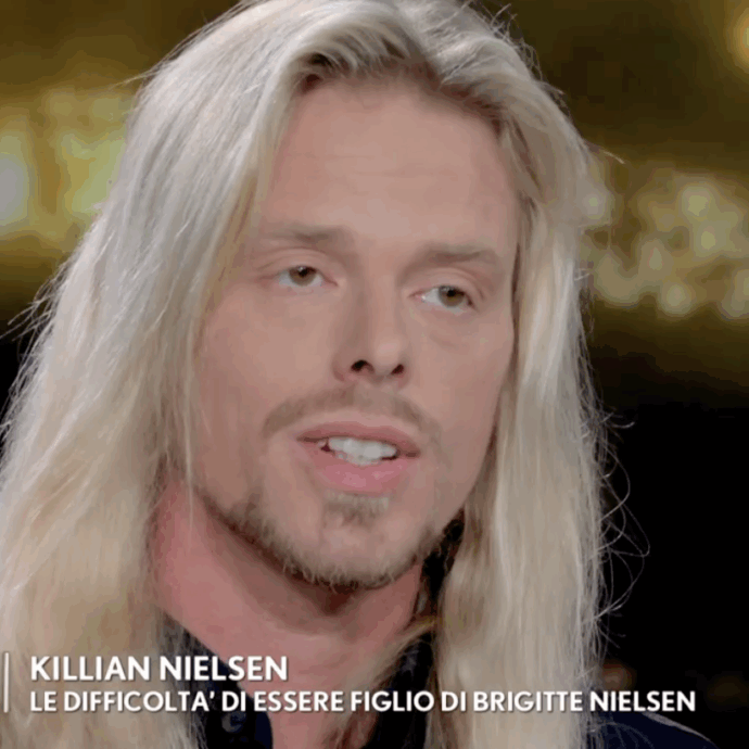 “Abusavo di alcol e droga, dormivo per strada. Mi sono ritrovato con niente, con scarpe bucate, mangiavo patate e cipolle”: lo confessa Killian Nielsen