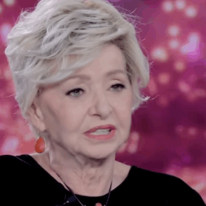 “Ho fatto gli esami e il tumore al pancreas non si è ridotto. Speravo andasse meglio, invece ho ripreso a fare la chemioterapia”: così Enrica Bonaccorti