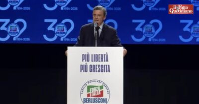 Copertina di Calenda attacca Salvini: “Non posso stare con chi riceve neonazisti e cocainomani al ministero”