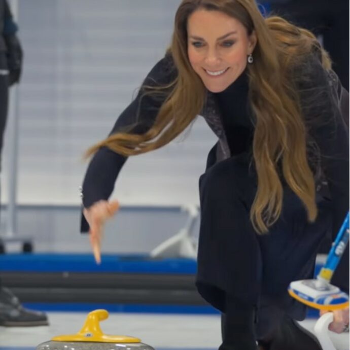 “E’ più difficile di quanto non sembri”: Kate Middleton gioca a curling con il principe William, la coppia reale sarà alle Olimpiadi di Milano-Cortina