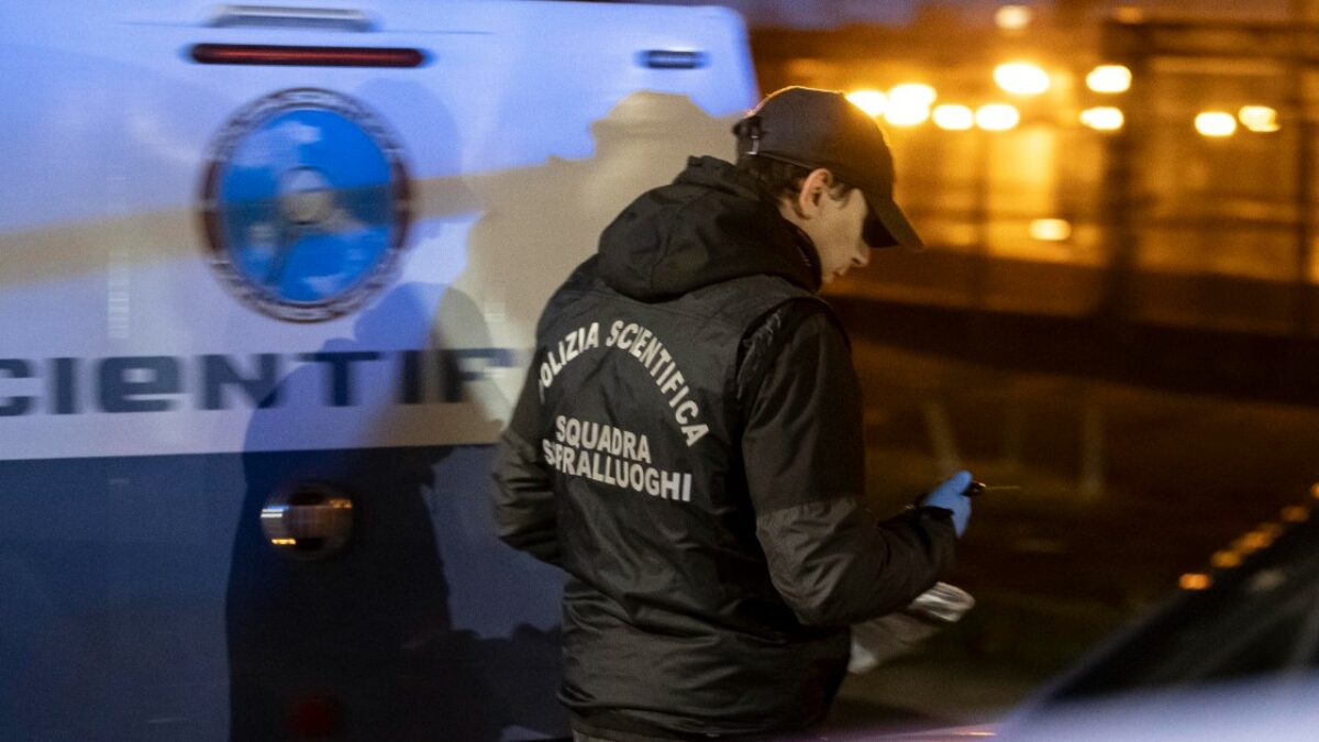 https://st.ilfattoquotidiano.it/wp-content/uploads/2026/01/27/Milano-Poliziotto-Spacciatore-Omicidio-1200x675.jpg