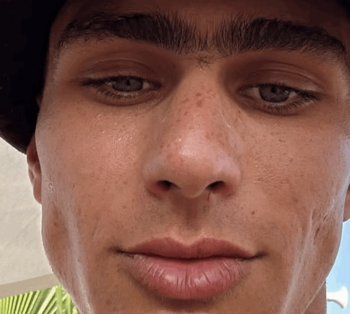 “Erano 12,5 ore di meditazione al giorno, non ho resistito. Non riuscivo più a tenere la concentrazione”: Achille Costacurta ha abbandonato il ritiro spirituale in India