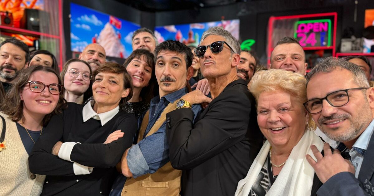 “Sono stati stanziati fondi per tutto il Sud: Sicilia, Sardegna e Calabria. Mi sembrano un po’ pochi”: così Fiorello dopo i danni del ciclone Harry