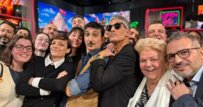 Copertina di “Sono stati stanziati fondi per tutto il Sud: Sicilia, Sardegna e Calabria. Mi sembrano un po’ pochi”: così Fiorello dopo i danni del ciclone Harry