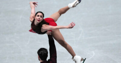 Copertina di L’infortunio, il ritiro per 16 anni, il ritorno e il sogno di una medaglia: la storia folle della 42enne Deanna Stellato-Dudek