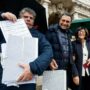 Copertina di Referendum Giustizia, depositate in Cassazione le oltre 550mila firme raccolte. E si attende la decisione del Tar