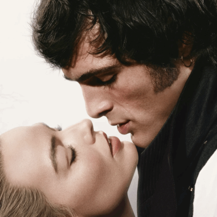 “Difficile da seguire”; “E’ noioso, non succede niente”; “Ci sono troppe descrizioni”: la Gen Z si lancia nella lettura di Cime Tempestose ma non ci riesce, su TikTok spopolano i tutorial su come leggerlo senza fatica