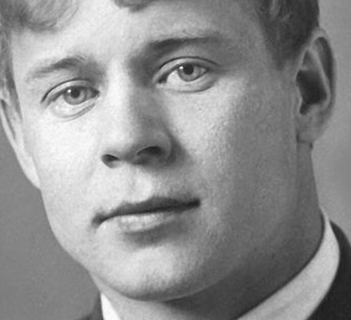 Sergej Aleksandrovic Esenin, l’usignolo russo (traduzione di Corrado Facchinetti)