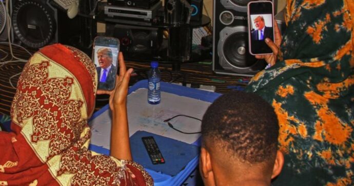 Trump e gli attacchi contro i somali e Ilhan Omar: perché sono diventati bersaglio della Casa Bianca