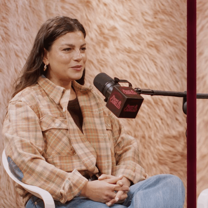 “Rubo i vestiti a Maria De Filippi, per De Martino sono finita su tutti i giornali di gossip. Mamma dice che sono sempre stata così da bambina: una str**za”: lo rivela Emma