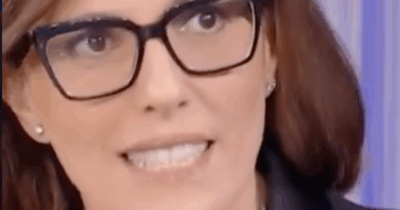 Copertina di “‘Signora, se lei è 48 e le piace mangiare non è colpa nostra’. Quella frase l’hanno detta a me e ho fatto una diffida”: la speaker radiofonica Fabiana Sera esce allo scoperto