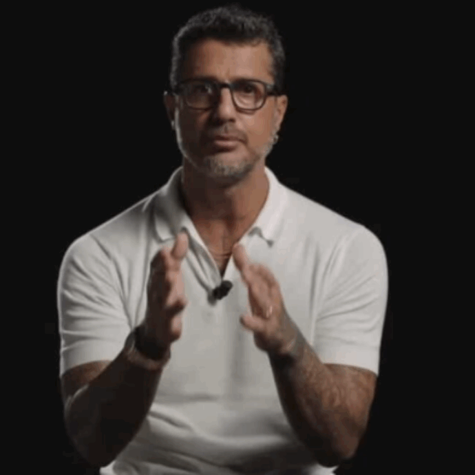 L’Agcom mette sotto osservazione Falsissimo: al vaglio le puntate nelle quali Fabrizio Corona parla di Signorini e altri volti Mediaset. ‘Sotto esame’ anche la copertura tv di Garlasco (e non solo)