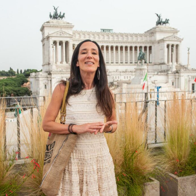 “A volte mi sento sola, la maternità mi ha tolto le idee. Le chat delle mamme mi fanno stare male”: lo sfogo di Chiara Gamberale